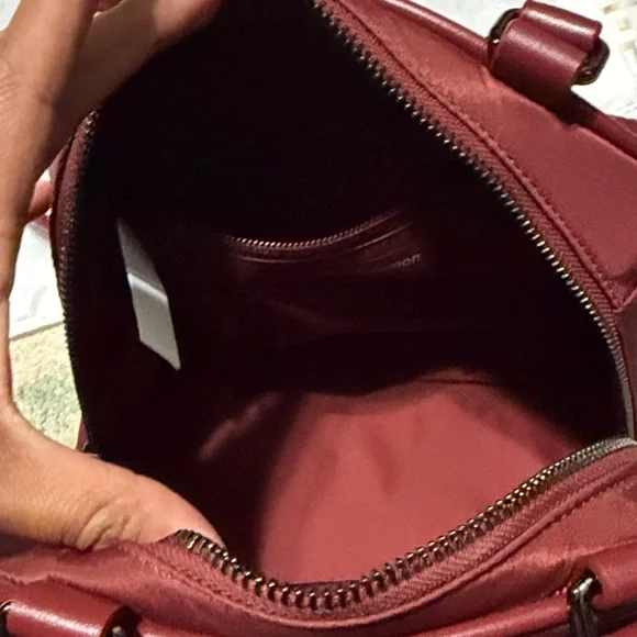 Lululemon Athletica Burgundy Crossbody Bag - Picture 3 of 4